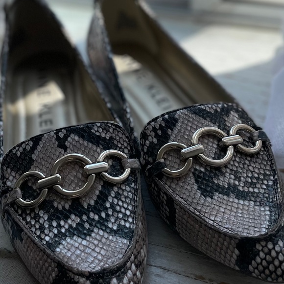 Anne Klein Driving Loafers - Picture 3 of 3